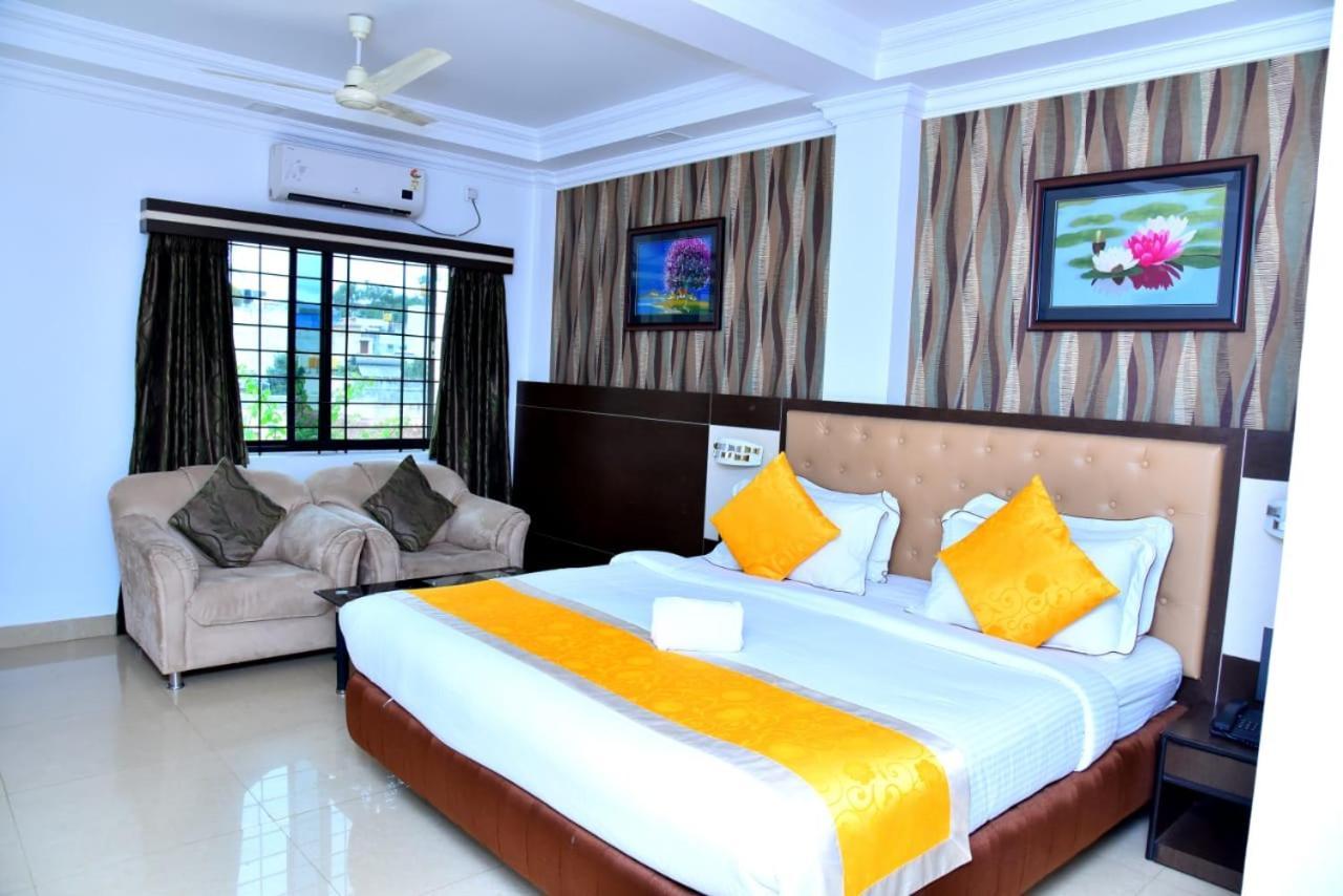 The Grand Krishna Luxury Hotel Chikmagalūr 외부 사진